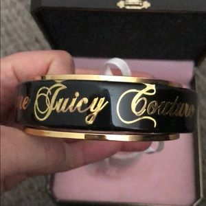 Juicy Couture Acrylic bracelet